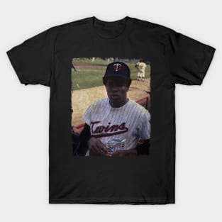 Rod Carew in Minnesota Twins T-Shirt